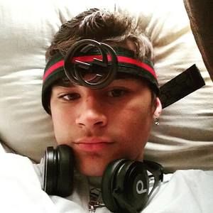 Meet your Posher, Josh